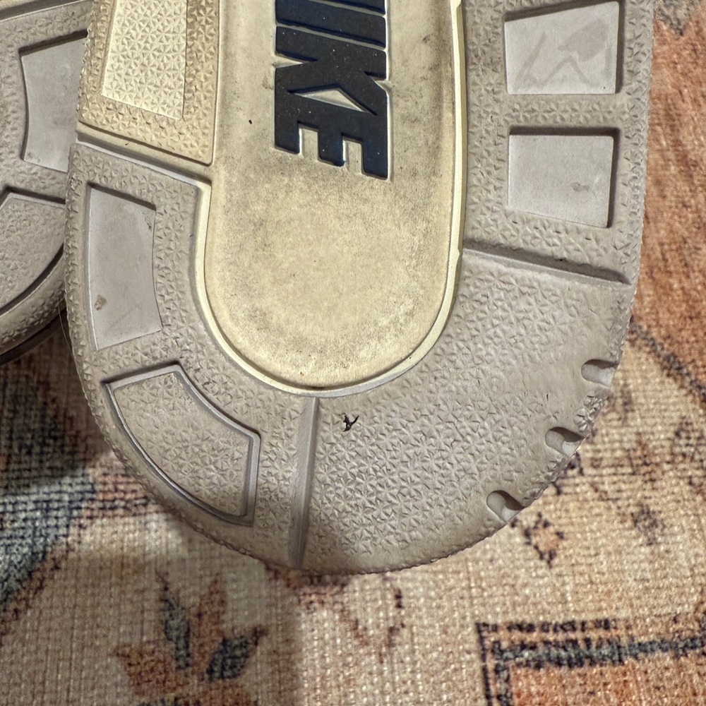 Jordan III - Picture 6 of 6